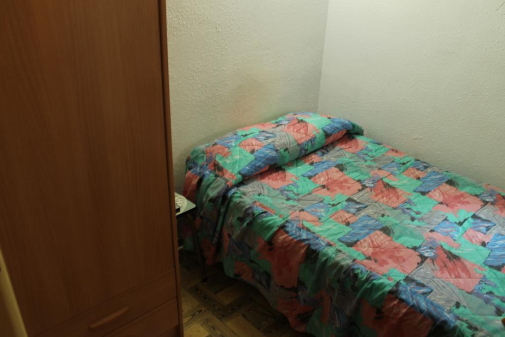 Hostal Xucar Мадрид Номер фото
