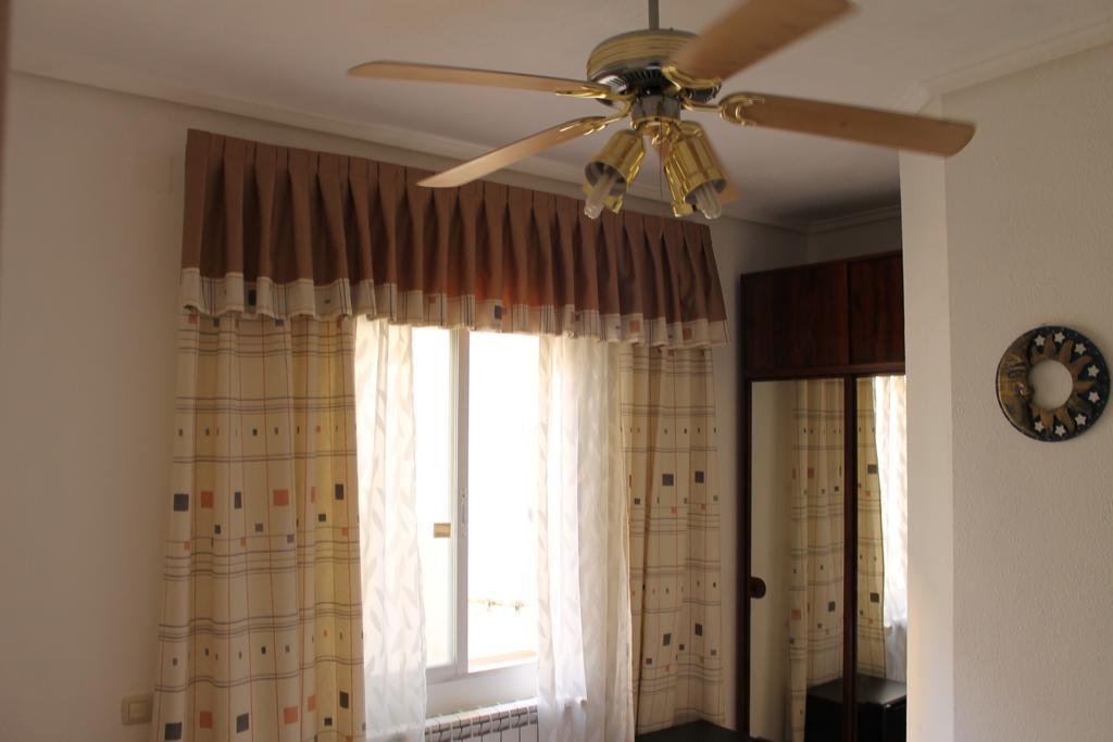 Hostal Xucar Мадрид Номер фото