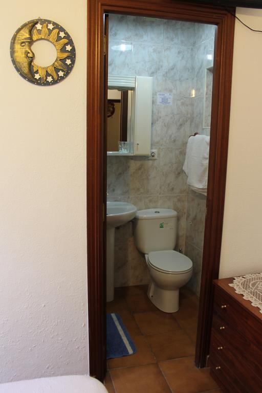 Hostal Xucar Мадрид Номер фото