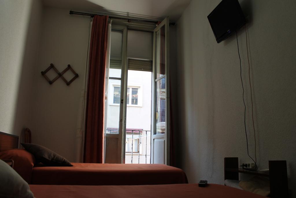 Hostal Xucar Мадрид Номер фото